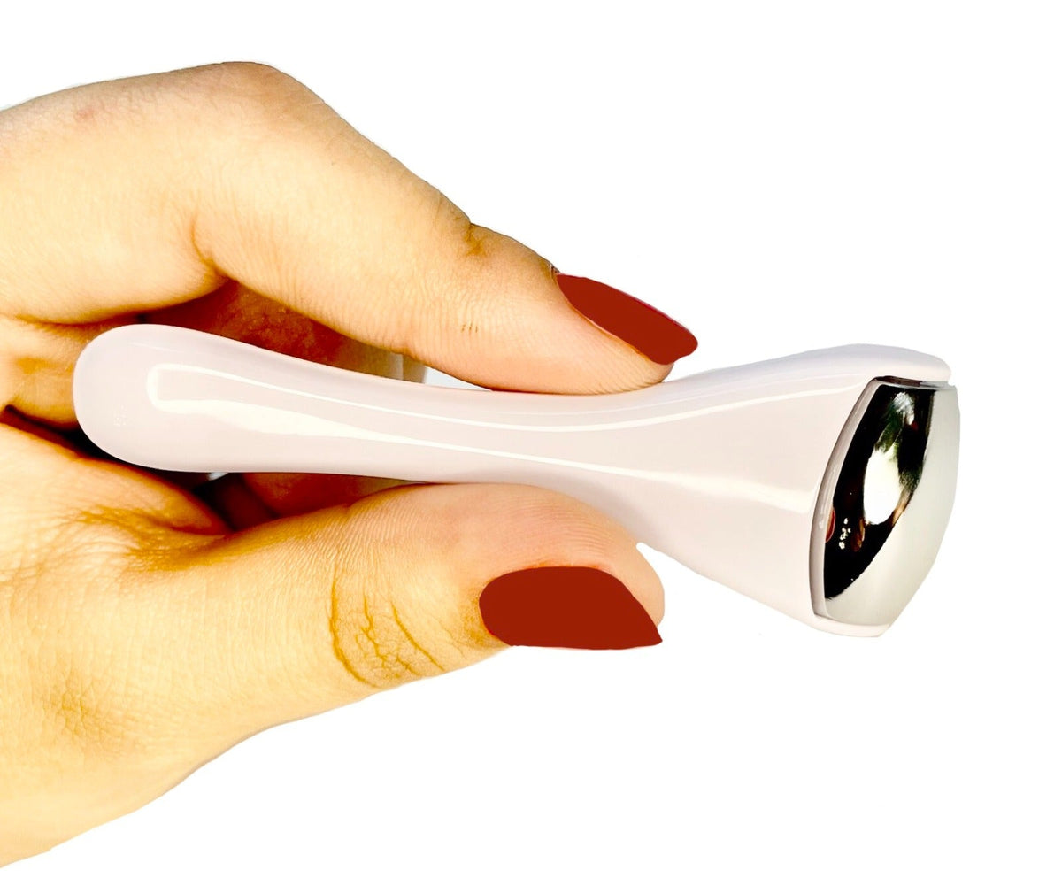 AVELUNE The Ice Roller — Cryo Depuff Tool